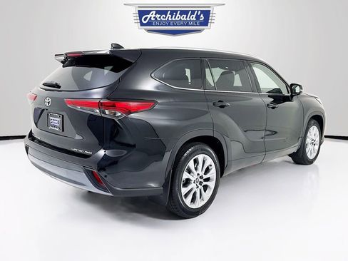 Used 2020 Toyota Highlander Limited image 7