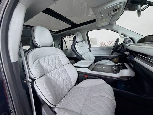 New 2026 Lincoln Navigator L Black Label AWD/4WD image 33