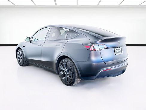 Used 2024 Tesla Model Y Long Range AWD/4WD image 6
