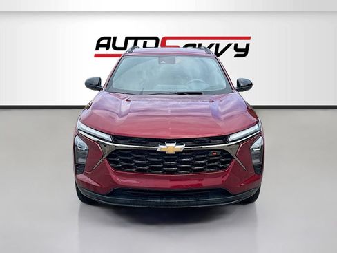 Used 2024 Chevrolet Trax RS FWD image 2
