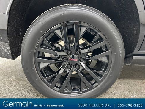 Used 2023 GMC Yukon Denali image 10