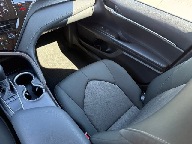 Used 2023 Toyota Camry LE FWD image 22
