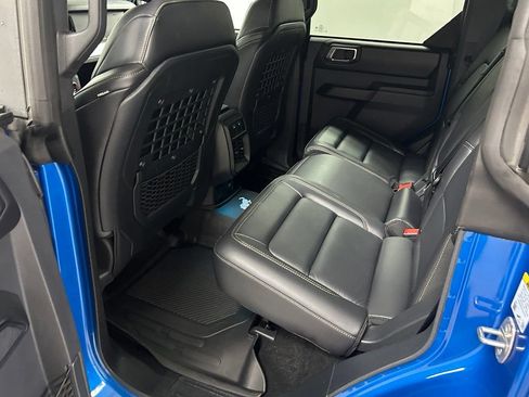 Used 2025 Ford Bronco Badlands AWD/4WD image 15