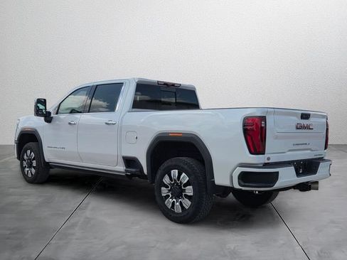 Used 2024 GMC Sierra 2500 Denali w/ Denali Reserve Package AWD/4WD image 3