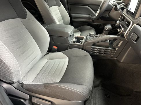 Used 2025 Toyota 4Runner TRD Off-Road AWD/4WD image 35