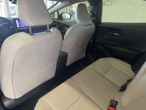 Used 2026 Toyota Prius XLE FWD image 15