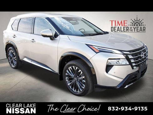 Used 2024 Nissan Rogue Platinum w/ Platinum Premium Package FWD image 8