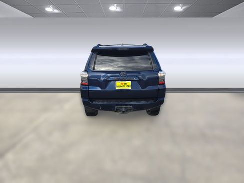 Used 2020 Toyota 4Runner SR5 image 9