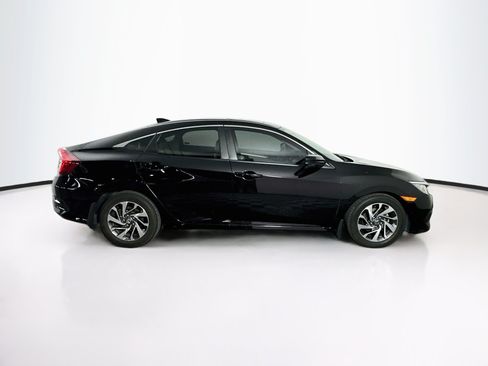 Used 2018 Honda Civic EX image 10