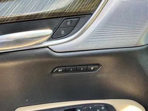 Used 2020 Cadillac XT6 Premium Luxury w/ Platinum Package AWD/4WD image 30