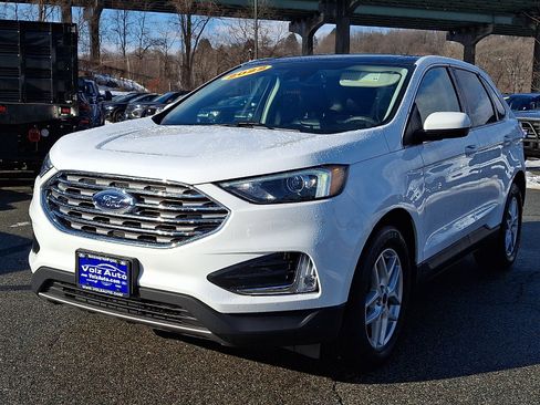 Certified 2022 Ford Edge SEL w/ Convenience Package image 2