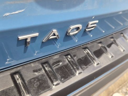 Used 2025 Volkswagen Taos S FWD image 11