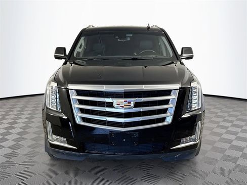 Used 2019 Cadillac Escalade Premium Luxury image 2