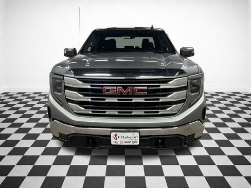 New 2026 GMC Sierra 1500 SLE image 3