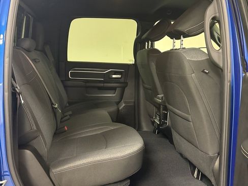 Used 2019 RAM 2500 Big Horn image 32