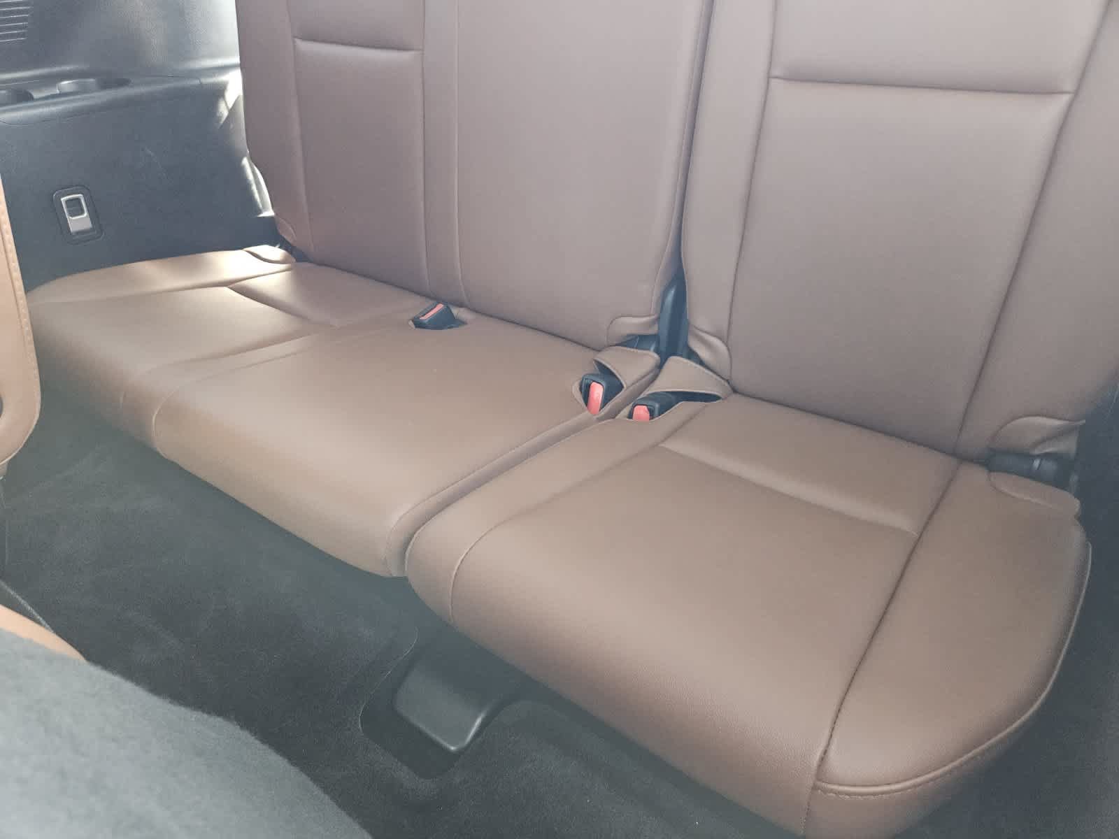 Used 2019 Toyota Highlander Limited Platinum w/ Carpet Mat Package (TMS) AWD/4WD image 31