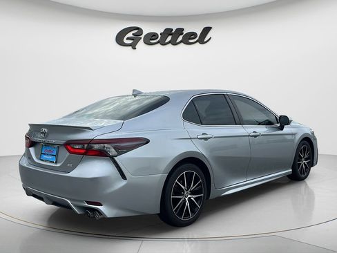 Used 2023 Toyota Camry SE w/ Convenience Package FWD image 5