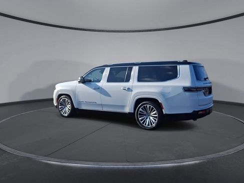 Used 2024 Jeep Grand Wagoneer L Series III image 6