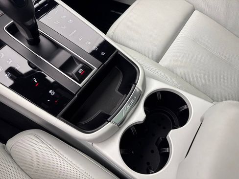 Certified 2024 Porsche Macan Turbo AWD/4WD image 41
