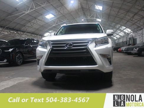 Used 2014 Lexus GX 460 w/ Premium Package AWD/4WD image 4