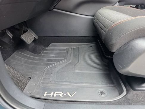 Used 2024 Honda HR-V Sport image 10