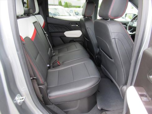 Used 2024 GMC Canyon AT4X AWD/4WD image 33