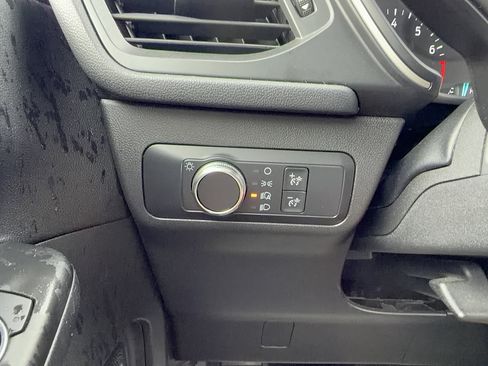 Certified 2020 Ford Escape SE FWD image 28