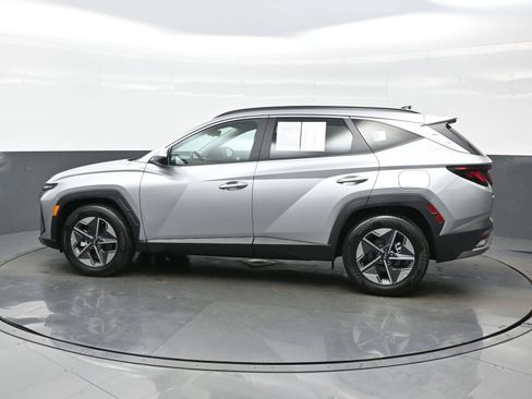 Used 2026 Hyundai Tucson SEL FWD image 3