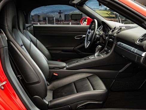 Used 2019 Porsche 718 Boxster image 24