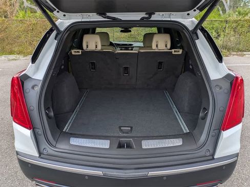 Used 2019 Cadillac XT5 Luxury image 12