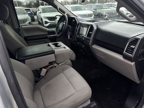 Used 2017 Ford F150 XLT w/ Equipment Group 302A Luxury image 27