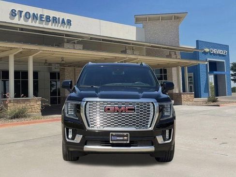 Used 2024 GMC Yukon Denali AWD/4WD image 9