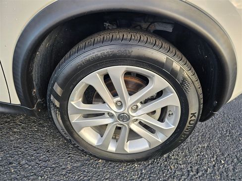 Used 2013 Nissan Juke SL image 9