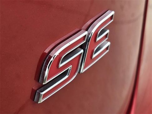 Used 2020 Toyota Corolla SE image 12