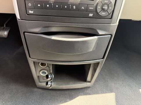 Used 2008 Dodge Grand Caravan SXT FWD image 24