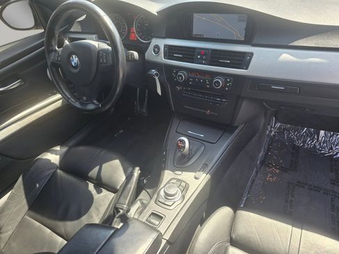 Used 2011 BMW M3 Convertible image 28