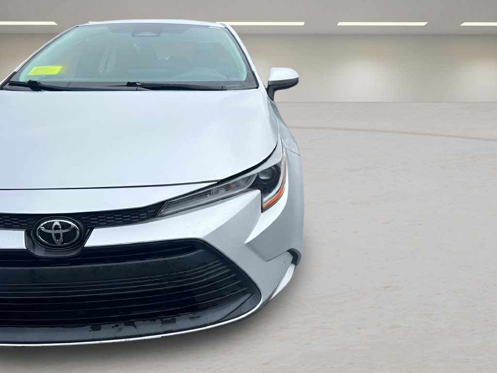 Used 2024 Toyota Corolla LE FWD image 25