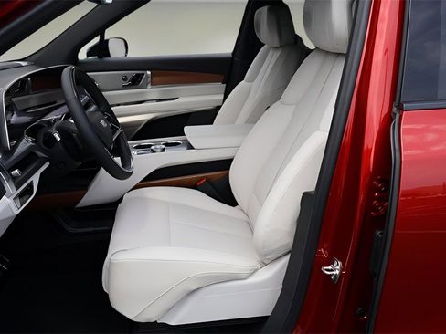 New 2026 Cadillac Vistiq Luxury image 15