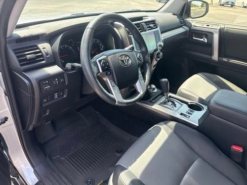 Used 2024 Toyota 4Runner SR5 Premium w/ SR5 Premium Package AWD/4WD image 24