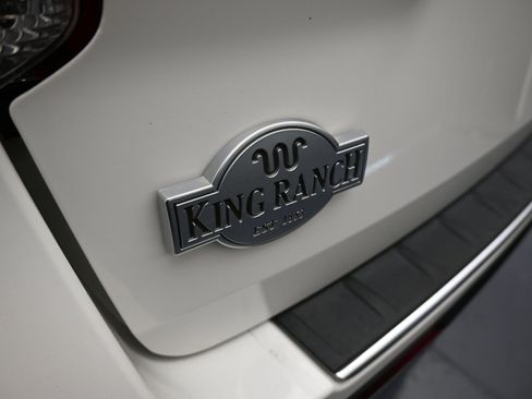 Used 2021 Ford Explorer King Ranch w/ Premium Technology Package image 12