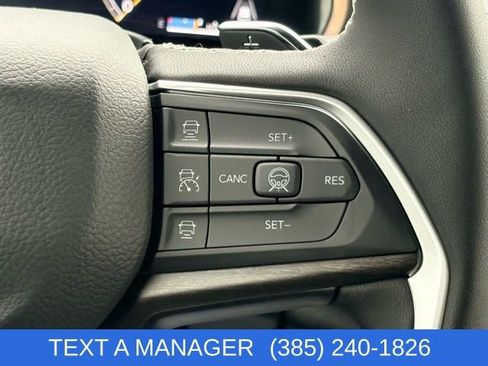 New 2026 Jeep Grand Cherokee Altitude image 21