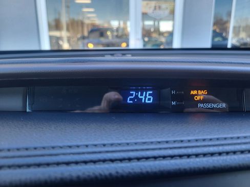 Used 2018 Toyota Highlander XLE image 38