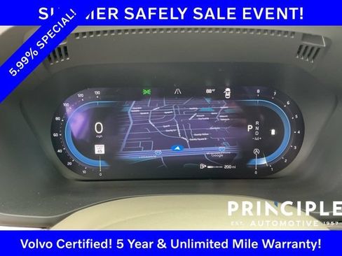 Certified 2023 Volvo XC60 B5 Plus w/ Protection Package Premier AWD/4WD image 18