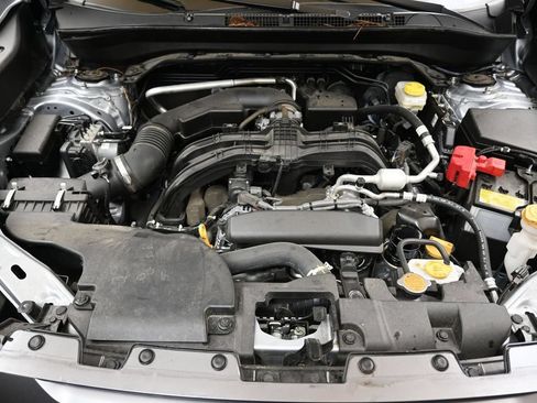 Certified 2025 Subaru Forester Premium AWD/4WD image 9
