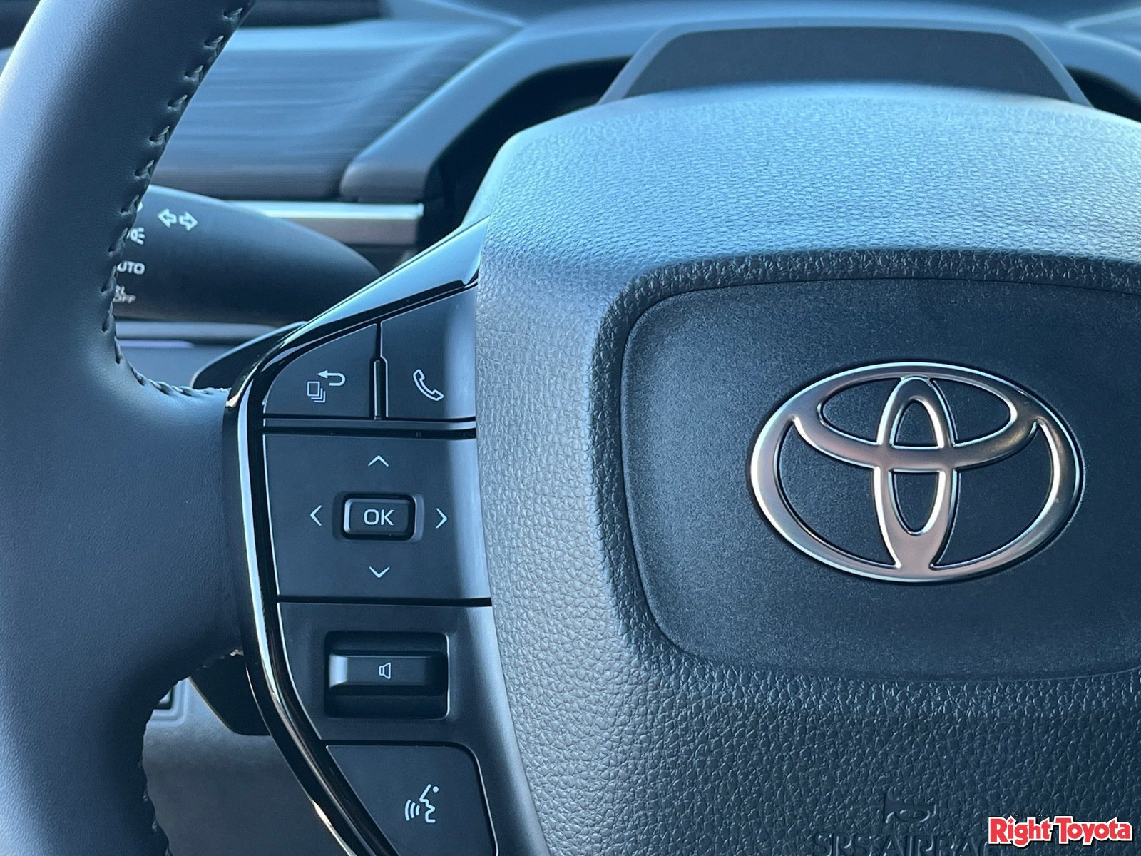 Certified 2026 Toyota C-HR AWD/4WD image 23