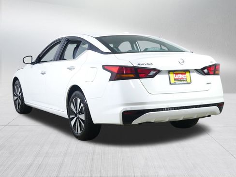 Used 2022 Nissan Altima 2.5 SV image 5