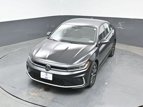 Used 2025 Volkswagen Jetta S FWD image 18