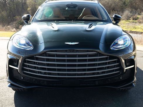 New 2026 Aston Martin DBX 707 image 14