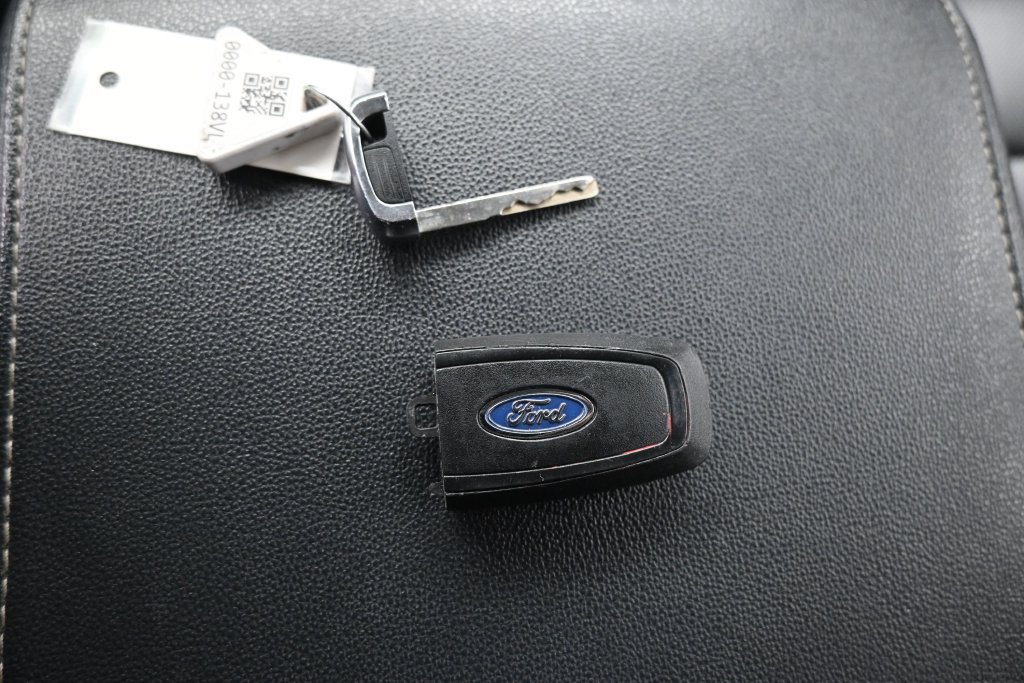 Used 2024 Ford Expedition XLT RWD image 18