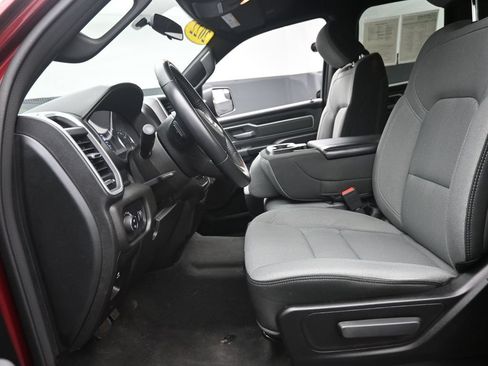 Used 2022 RAM 1500 Big Horn AWD/4WD image 16